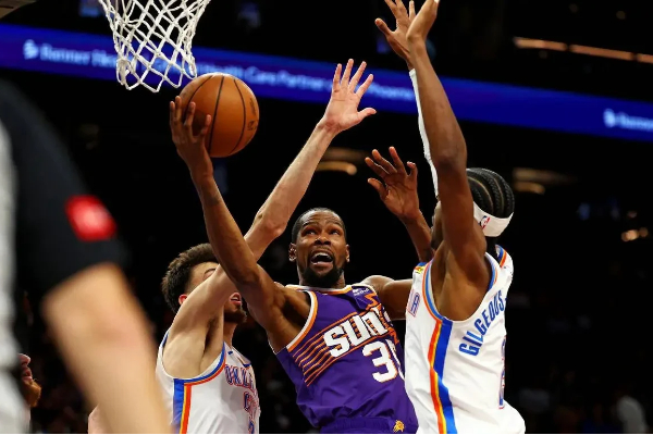  威少孤胆救主！绝平三分导演史诗逆转 杜兰特里程碑难抵火箭崩盘